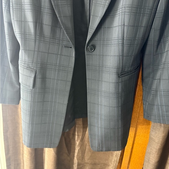 Tahari Charcoal Checkered women’s  Blazer - Picture 3 of 4